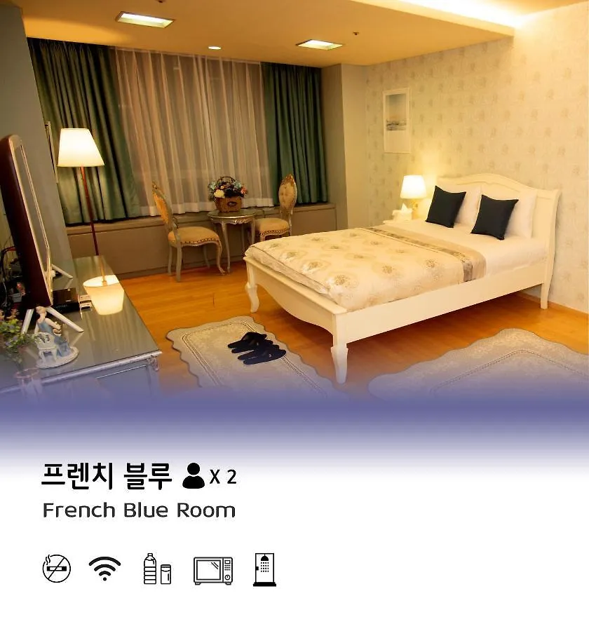 Incheon Airport Capsule Hotel Fly Me To The Moon