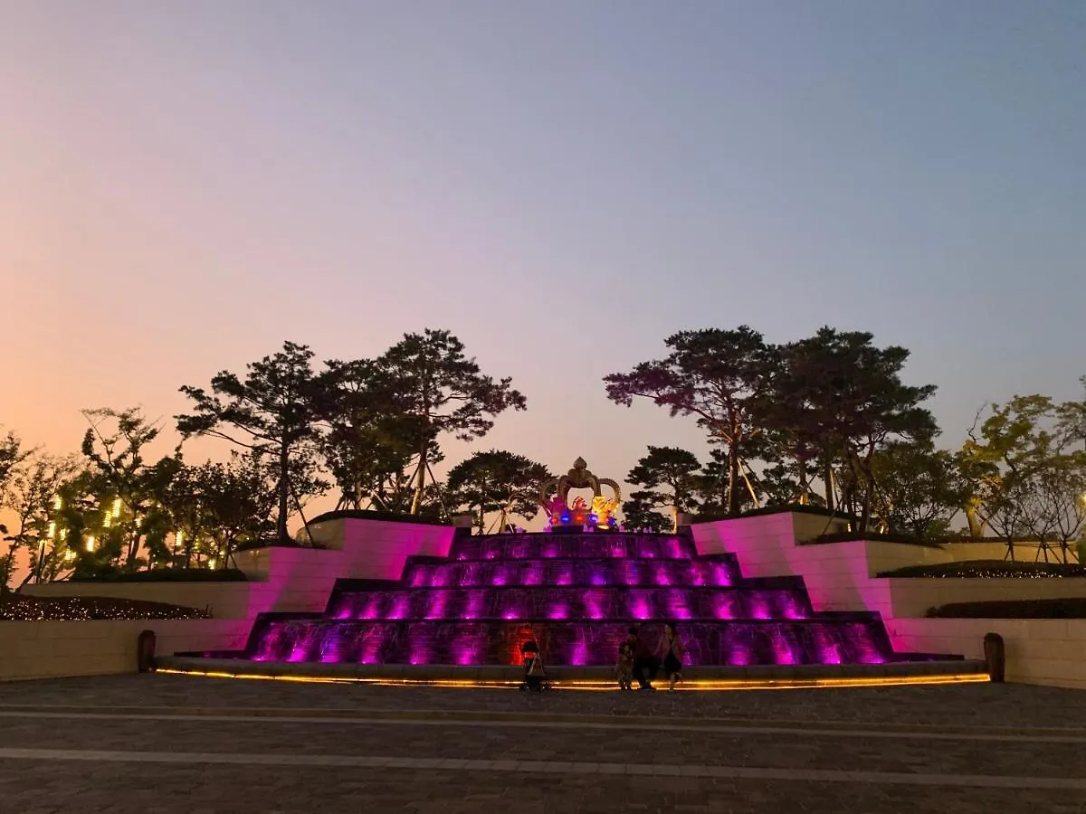 Incheon Airport Capsule Hotel Fly Me To The Moon